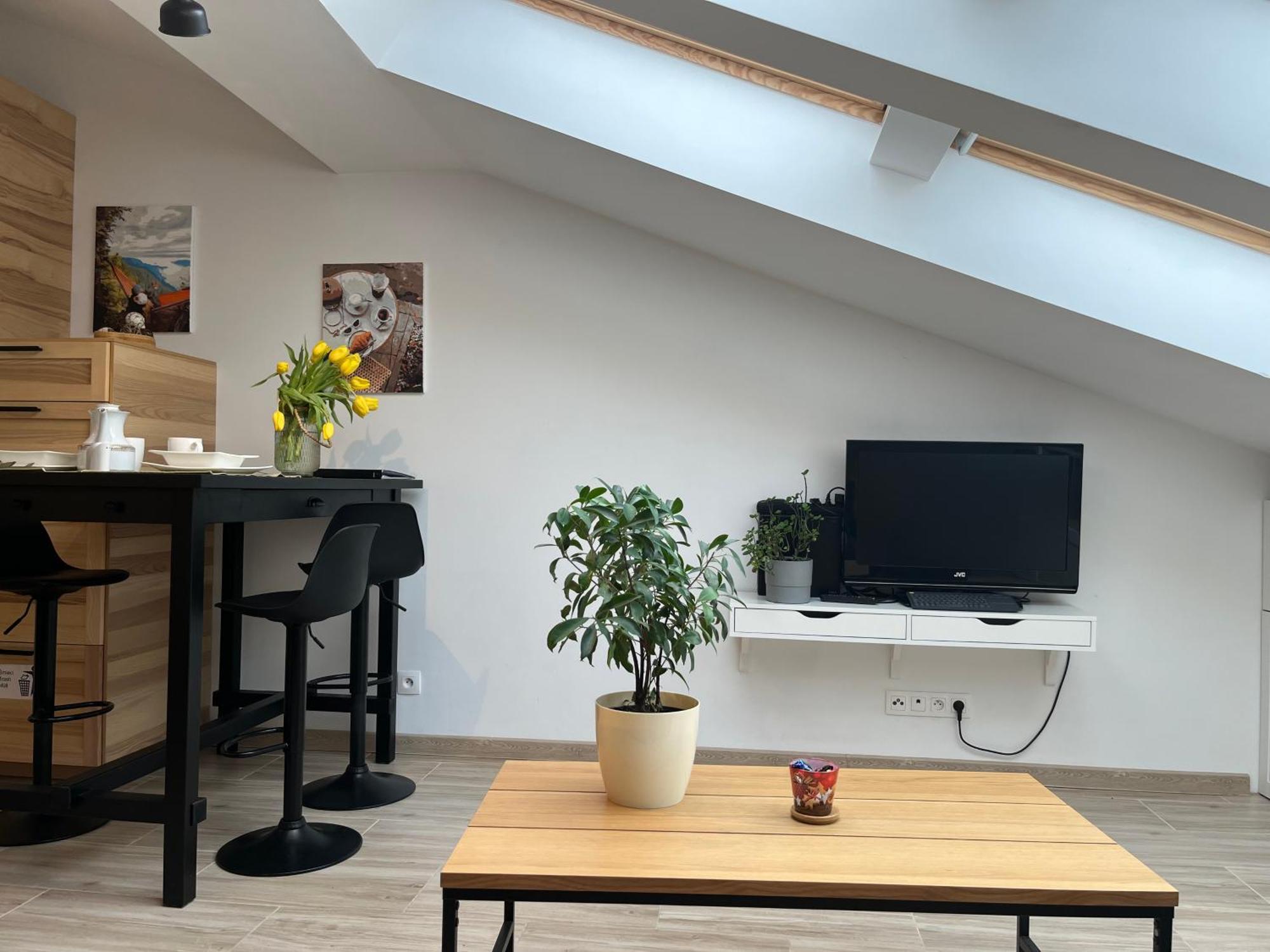 Feelhome Apartment With Kitchen Краков Экстерьер фото